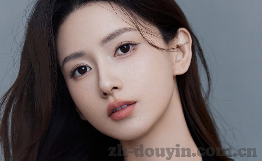 大象传媒一二3仙人-象影交织，大象传媒、一二三与仙人的奇妙世界